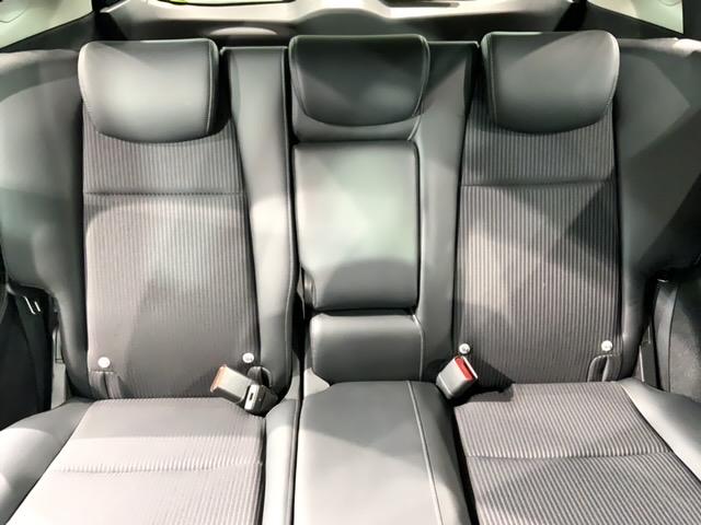 フィットハイブリッド Ｌホンダセンシング　いまコレ＋新品マット付ＨｏｎｄａＳＥＮＳＩＮＧ　誤発進抑制　横滑り防止　ドライブレコーダー　カーテンエアバッグ　セキュリティーアラーム　地デジＴＶ　パワーステアリング　ナビＴＶ　ＤＶＤ再生　記録簿（33枚目）