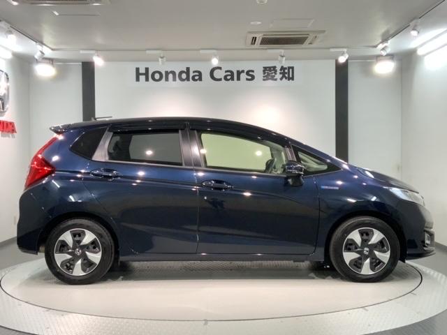 フィットハイブリッド Ｌホンダセンシング　いまコレ＋新品マット付ＨｏｎｄａＳＥＮＳＩＮＧ　誤発進抑制　横滑り防止　ドライブレコーダー　カーテンエアバッグ　セキュリティーアラーム　地デジＴＶ　パワーステアリング　ナビＴＶ　ＤＶＤ再生　記録簿（50枚目）