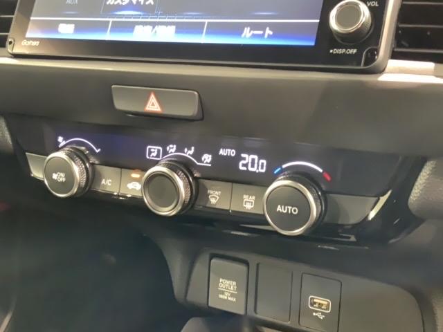 フィット e:HEVホーム HSENSING 新車保証 試乗車 ワンオ-ナ- 前後誤発進抑制機能 助手席エアバッグ 運転席エアバッグ 1オナ LEDライト USB接続 バックカメラ ABS サイドエアバッグ フルセグTV 記録簿(10枚目)