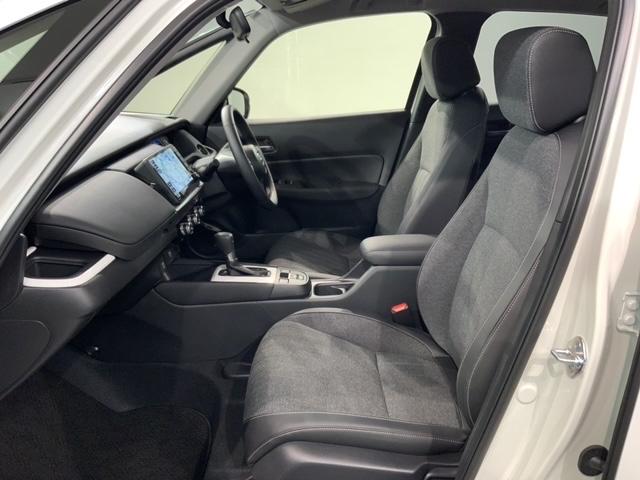 フィット e:HEVホーム HSENSING 新車保証 試乗車 ワンオ-ナ- 前後誤発進抑制機能 助手席エアバッグ 運転席エアバッグ 1オナ LEDライト USB接続 バックカメラ ABS サイドエアバッグ フルセグTV 記録簿(30枚目)