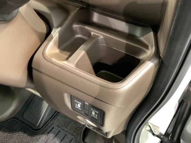 N-BOX EX HSENSING最長5年保証ワンオ-ナ-ナビ 衝突被害軽減装置 ETC車載器 盗難防止装置 LEDヘッド フルセグTV パワーステアリング ABS キーレス スマートキー&プッシュスタート USB接続(28枚目)