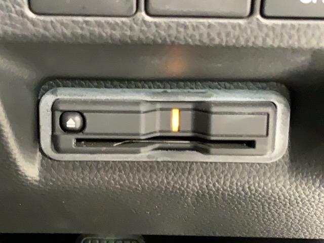 ステップワゴン ｅ：ＨＥＶスパーダ　ＨＳＥＮＳＩＮＧ　最長５年保証　ワンオ－ナ－　ナビＬＸＭ－２３７ＶＦＬｉ　ＴＶ　Ｒカメラ　ＣＤ録音　ＢＴオ－ディオ　ＤＶＤ　ドラレコ　ＥＴＣ　ＬＥＤライト　両側電動ドア　ＶＳＡ　シ－トヒ－タ－　ＥＳＣ（13枚目）