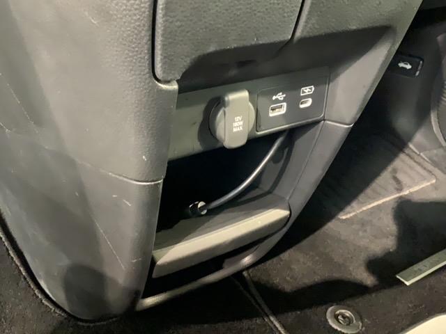 ステップワゴン ｅ：ＨＥＶスパーダ　ＨＳＥＮＳＩＮＧ　最長５年保証　ワンオ－ナ－　ナビＬＸＭ－２３７ＶＦＬｉ　ＴＶ　Ｒカメラ　ＣＤ録音　ＢＴオ－ディオ　ＤＶＤ　ドラレコ　ＥＴＣ　ＬＥＤライト　両側電動ドア　ＶＳＡ　シ－トヒ－タ－　ＥＳＣ（28枚目）