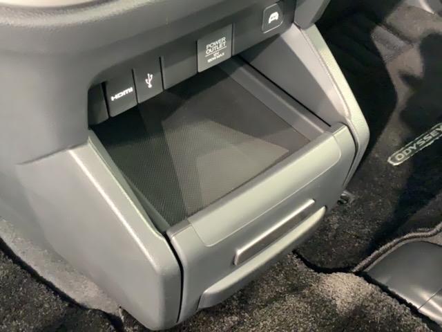 オデッセイハイブリッド ハイブリッドアブソルート・EXホンダセンシング 最長5年保証 ワンオ-ナ- ナビVXM-197VFNi TV Rカメラ マルチビュ- CD録音 BTオ-ディオ DVD ETC LEDライト 両側電動ドア VSA シ-トヒ-タ- クルコン 整備記録簿(27枚目)