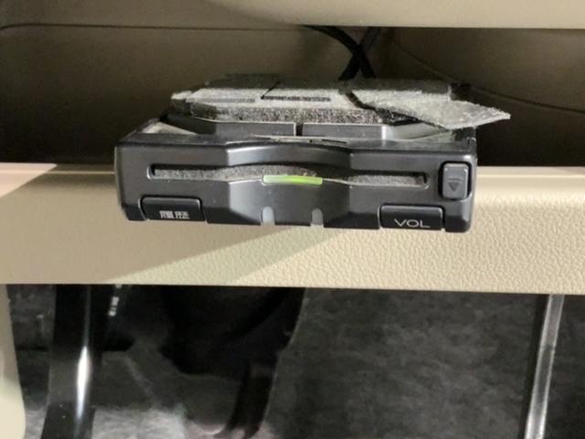 Ｎ－ＢＯＸ Ｇ　いまコレ＋新品マット付　保証付　ワンオ－ナ－　ナビ　ＴＶ　ＥＴＣ　ＶＳＡ　アルミ　スマ－トキ－　盗難防止装置　整備記録簿　スペアキ－　ドアバイザ－　ベンチシ－ト　Ｗエアバッグ　スマキ－（9枚目）