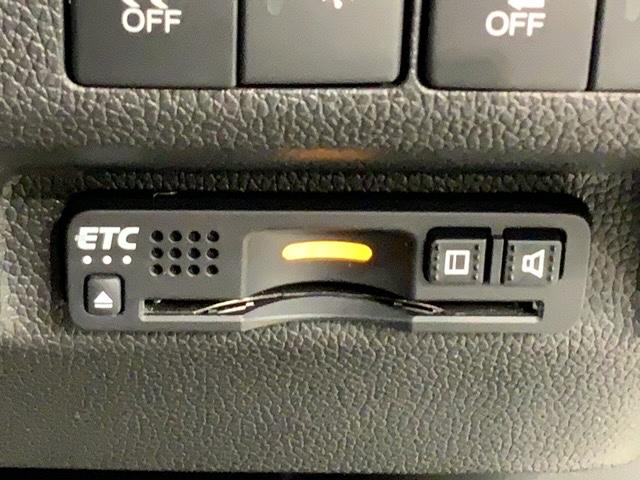 フリードハイブリッド ハイブリッド・Gホンダセンシング 最長5年保証 ワンオーナー ナビVXM-217VFNi TV Rカメラ CD録音 BTオ-ディオ DVD ETC LEDライト 両側電動ドア VSA シ-トヒ-タ- クルコン スマ-トキ- スペアキ-(12枚目)