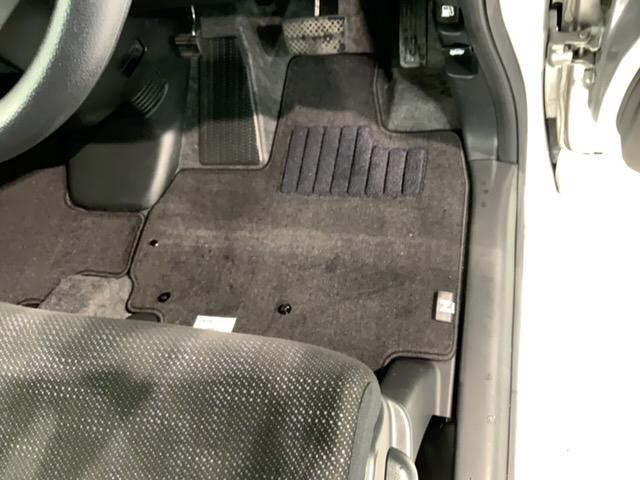 Ｎ－ＢＯＸ Ｇ　いまコレ＋新品マット付　あんしんＰＫＧ　１年保証　ワンオーナ－　ナビＶＸＭ－１６４ＣＳｉ　ＴＶ　ＢＴオ－ディオ　ＶＳＡ　アルミ　スマ－トキ－　スペアキー　盗難防止装置　整備記録簿　ドアバイザー　ＡＡＣ（6枚目）