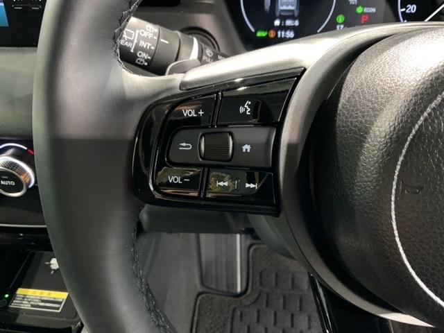 ヴェゼル ｅ：ＨＥＶＺ　ＨＳＥＮＳＩＮＧ　最長５年保証　ワンオーナ－　純正ナビ　ＴＶ　Ｒカメラ　ＢＴオーディオ　ＥＴＣ　ＬＥＤライト　フォグライト　ＶＳＡ　シ－トヒ－タ－　クルコン　アルミ　スマ－トキ－　盗難防止装置　１オナ（10枚目）