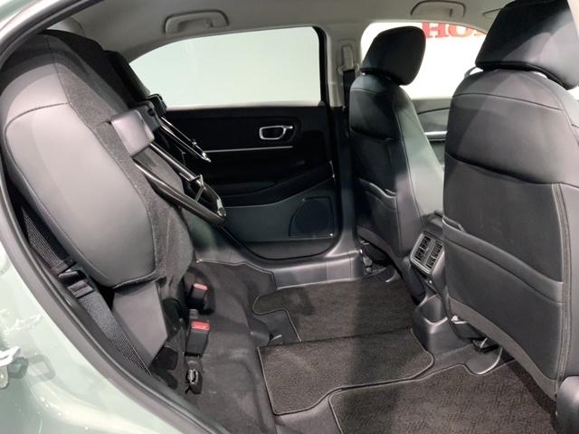 ヴェゼル ｅ：ＨＥＶＺ　ＨＳＥＮＳＩＮＧ　最長５年保証　ワンオーナ－　純正ナビ　ＴＶ　Ｒカメラ　ＢＴオーディオ　ＥＴＣ　ＬＥＤライト　フォグライト　ＶＳＡ　シ－トヒ－タ－　クルコン　アルミ　スマ－トキ－　盗難防止装置　１オナ（31枚目）