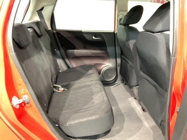 Ｎ－ＯＮＥ プレミアムツアラー　２ト－ン　１年保証　ワンオーナー　ナビＶＸＭ－１２８ＶＳＸｉ　ＴＶ　Ｒカメラ　ＤＶＤ　ＥＴＣ　ＨＩＤ　ＶＳＡ　アルミ　フォグ　ベンチシート　ドアバイザー　スマートキー　盗難防止装置　整備記録簿　ＡＡＣ（18枚目）