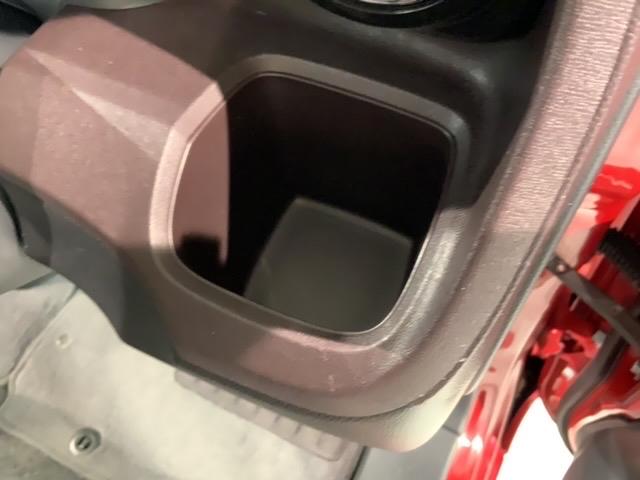 Ｎ－ＯＮＥ プレミアムツアラー　２ト－ン　１年保証　ワンオーナー　ナビＶＸＭ－１２８ＶＳＸｉ　ＴＶ　Ｒカメラ　ＤＶＤ　ＥＴＣ　ＨＩＤ　ＶＳＡ　アルミ　フォグ　ベンチシート　ドアバイザー　スマートキー　盗難防止装置　整備記録簿　ＡＡＣ（29枚目）