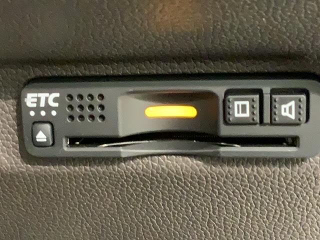 フリード＋ Ｇ・ホンダセンシング　最長５年保証　ナビＶＸＭ－２２４ＶＦｉ　ＴＶ　Ｒカメラ　ＣＤ録音　ＢＴオ－ディオ　ＤＶＤ　ＥＴＣ　両側電動ドア　ＶＳＡ　シ－トヒ－タ－　スマ－トキ－　スペアキー　盗難防止装置　整備記録簿　ＡＡＣ　ＰＳ（12枚目）