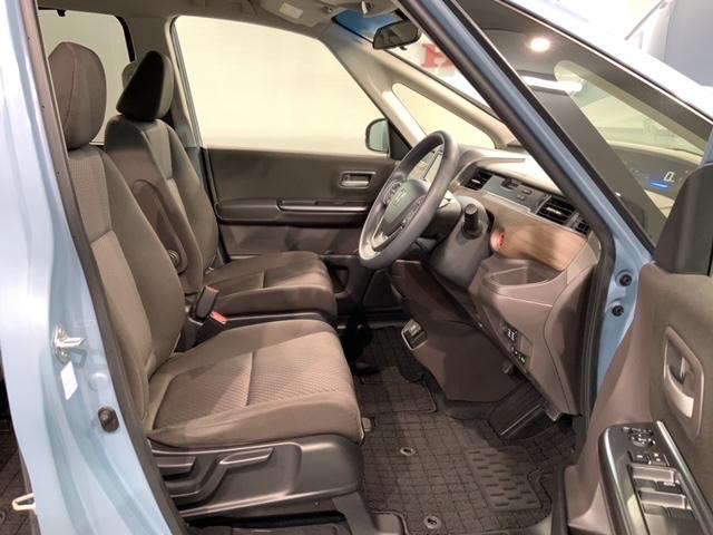 フリード＋ Ｇ・ホンダセンシング　最長５年保証　ナビＶＸＭ－２２４ＶＦｉ　ＴＶ　Ｒカメラ　ＣＤ録音　ＢＴオ－ディオ　ＤＶＤ　ＥＴＣ　両側電動ドア　ＶＳＡ　シ－トヒ－タ－　スマ－トキ－　スペアキー　盗難防止装置　整備記録簿　ＡＡＣ　ＰＳ（17枚目）