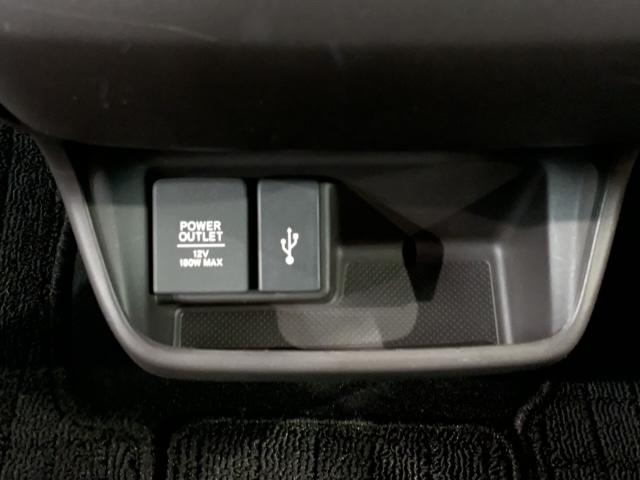 フリード＋ Ｇ・ホンダセンシング　最長５年保証　ナビＶＸＭ－２２４ＶＦｉ　ＴＶ　Ｒカメラ　ＣＤ録音　ＢＴオ－ディオ　ＤＶＤ　ＥＴＣ　両側電動ドア　ＶＳＡ　シ－トヒ－タ－　スマ－トキ－　スペアキー　盗難防止装置　整備記録簿　ＡＡＣ　ＰＳ（28枚目）