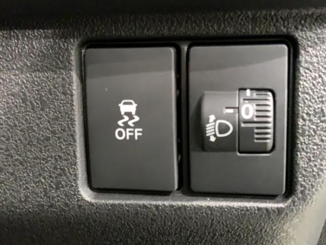 Ｎ－ＢＯＸカスタム ベースグレード　ＨＳＥＮＳＩＮＧ　新車保証　試乗車　ワンオ－ナ－　ナビＬＸＵ－２４２ＮＢＩ　ＴＶ　Ｒカメラ　ＣＤ録音　ＢＴオーディオ　ＤＶＤ　シ－トヒ－タ－　ＥＴＣ　ＬＥＤライト　ＶＳＡ　両側電動　クルコン　アルミ（15枚目）