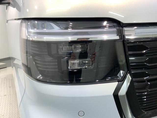 Ｎ－ＢＯＸカスタム ターボ　Ｈ　ＳＥＮＳＩＮＧ　新車保証　試乗車　ワンオ－ナ－　ナビＬＸＵ－２４２ＮＢｉ　ＴＶ　Ｒカメラ　ＣＤ録音　ＢＴオ－ディオ　ＤＶＤ　シ－トヒ－タ－　ＥＴＣ　ＬＥＤライト　両側電動ドア　ＶＳＡ　アルミ（8枚目）