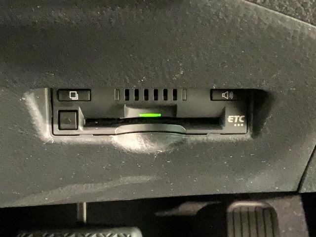 C-HR S 1年保証 ワンオ-ナ- 純正ナビ TV Rカメラ ドラレコ 衝突軽減B ETC 横滑り防止 クルコン アルミ スマ-トキ- スペアキー 盗難防止装置 整備記録簿 AAC Wエアバッグ Bモニター 禁煙(13枚目)