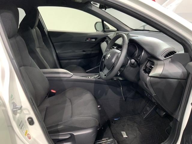 C-HR S 1年保証 ワンオ-ナ- 純正ナビ TV Rカメラ ドラレコ 衝突軽減B ETC 横滑り防止 クルコン アルミ スマ-トキ- スペアキー 盗難防止装置 整備記録簿 AAC Wエアバッグ Bモニター 禁煙(17枚目)