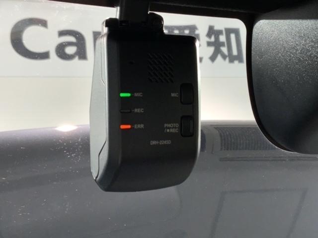 Ｎ－ＢＯＸカスタム ベースグレード　Ｈ　ＳＥＮＳＩＮＧ　新車保証　ワンオ－ナ－　ナビＶＸＭ－２４５ＺＦＥｉ　ＴＶ　Ｒカメラ　ＢＴオ－ディオ　ドラレコ　シ－トヒ－タ－　ＥＴＣ　ＬＥＤライト　両側電動ドア　ＶＳＡ　スマ－トキ－　盗難防止装置（12枚目）