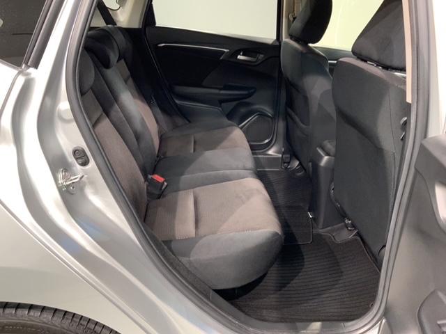 フィットハイブリッド Ｆパッケージ　保証付　ワンオ－ナ－　ナビＶＸＭ－１５２ＶＦｉ　ＴＶ　Ｒカメラ　ＣＤ録音　ＢＴオ－ディオ　ＤＶＤ　ＥＴＣ　ＶＳＡ　アルミ　スマ－トキ－　スペアキー　盗難防止装置　整備記録簿　ＡＡＣ　Ｗエアバッグ（19枚目）