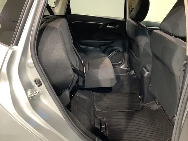 フィットハイブリッド Ｆパッケージ　保証付　ワンオ－ナ－　ナビＶＸＭ－１５２ＶＦｉ　ＴＶ　Ｒカメラ　ＣＤ録音　ＢＴオ－ディオ　ＤＶＤ　ＥＴＣ　ＶＳＡ　アルミ　スマ－トキ－　スペアキー　盗難防止装置　整備記録簿　ＡＡＣ　Ｗエアバッグ（33枚目）