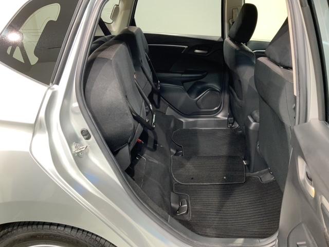 フィットハイブリッド Ｆパッケージ　保証付　ワンオ－ナ－　ナビＶＸＭ－１５２ＶＦｉ　ＴＶ　Ｒカメラ　ＣＤ録音　ＢＴオ－ディオ　ＤＶＤ　ＥＴＣ　ＶＳＡ　アルミ　スマ－トキ－　スペアキー　盗難防止装置　整備記録簿　ＡＡＣ　Ｗエアバッグ（34枚目）