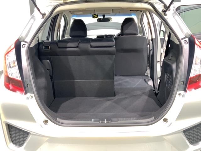 フィットハイブリッド Ｆパッケージ　保証付　ワンオ－ナ－　ナビＶＸＭ－１５２ＶＦｉ　ＴＶ　Ｒカメラ　ＣＤ録音　ＢＴオ－ディオ　ＤＶＤ　ＥＴＣ　ＶＳＡ　アルミ　スマ－トキ－　スペアキー　盗難防止装置　整備記録簿　ＡＡＣ　Ｗエアバッグ（37枚目）