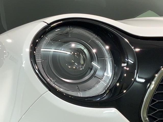 Ｎ－ＯＮＥ ＲＳ　Ｈ　ＳＥＮＳＩＮＧ　２ト－ン　新車保証　試乗車　ワンオ－ナ－　ナビＶＸＭ－２４５ＺＦＥｉ　ＴＶ　Ｒカメラ　ＢＴオ－ディオ　シ－トヒ－タ－　ＥＴＣ　ＬＥＤライト　ＶＳＡ　クルコン　アルミ　スマ－トキ－（8枚目）