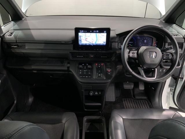 ステップワゴン ｅ：ＨＥＶスパーダ　Ｈ　ＳＥＮＳＩＮＧ　最長５年保証　ワンオ－ナ－　ナビＬＸＭ－２３７ＶＦＮｉ　ＴＶ　Ｒカメラ　ＣＤ録音　ＢＴオ－ディオ　ＤＶＤ　ドラレコ　Ｒモニタ－　ＥＴＣ　ＬＥＤライト　両側電動ドア　ＶＳＡ　クルコン（9枚目）