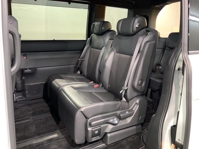 ステップワゴン ｅ：ＨＥＶスパーダ　Ｈ　ＳＥＮＳＩＮＧ　最長５年保証　ワンオ－ナ－　ナビＬＸＭ－２３７ＶＦＮｉ　ＴＶ　Ｒカメラ　ＣＤ録音　ＢＴオ－ディオ　ＤＶＤ　ドラレコ　Ｒモニタ－　ＥＴＣ　ＬＥＤライト　両側電動ドア　ＶＳＡ　クルコン（32枚目）