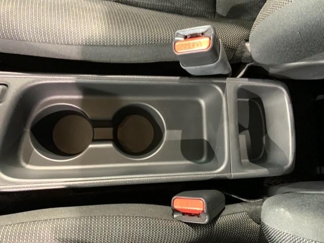 ヤリスクロス ハイブリッドＧ　最長５年保証　ワンオーナー　純正ナビ　ＴＶ　Ｒカメラ　マルチビュー　ＢＴオ－ディオ　ＤＶＤ　ドラレコ　衝突軽減Ｂ　ＥＴＣ　横滑り防止　クルコン　アルミ　スマートキー　盗難防止装置　整備記録簿　ＡＡＣ（28枚目）