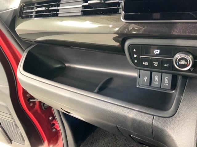 Ｎ－ＢＯＸカスタム Ｇ・Ｌターボホンダセンシング　２ト－ン　最長５年保証　ワンオ－ナ－　ナビＶＸＭ－１９５ＶＦｉ　ＴＶ　Ｒカメラ　ＣＤ録音　ＢＴオ－ディオ　ＤＶＤ　ＥＴＣ　ＬＥＤライト　両側電動ドア　ＶＳＡ　アルミ　スマ－トキ－　スペアキー　ＡＡＣ（25枚目）