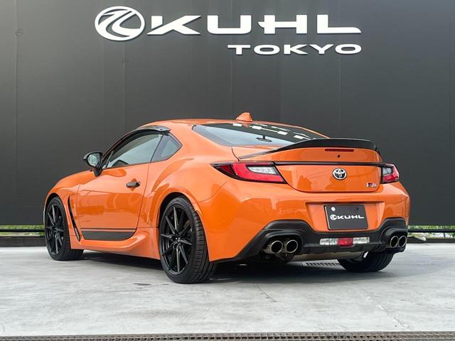 ＧＲ８６ ＲＺ　６ＭＴ／１０ｔｈアニバーサリー／ＴＥＩＮダウンサス／／ＧＲスポーツマフラー／ＧＲトランクスポイラーバックモニター／フルセグＴＶ／シートヒーター／オートクルーズ／純正ドライブレコーダー／限定車特別加飾（4枚目）