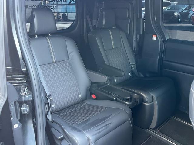 ノア Ｓ－Ｚ　ＫＵＨＬフルコンプリート／ＡＩＲＦＯＲＣＥエアサス／ヴェルズＤＤＲ１９インチＡＷ／ＫＵＨＬ４本出しマフラー／リアアクスル加工／ＬＥＤヘッドライト／モデリスタフロントグリルＬＥＤ付／フリップダウン（30枚目）