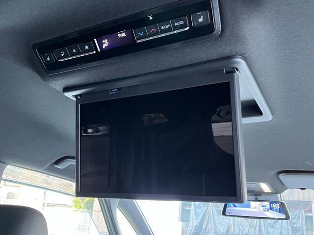 ノア Ｓ－Ｚ　ＫＵＨＬフルコンプリート／ＡＩＲＦＯＲＣＥエアサス／ヴェルズＤＤＲ１９インチＡＷ／ＫＵＨＬ４本出しマフラー／リアアクスル加工／ＬＥＤヘッドライト／モデリスタフロントグリルＬＥＤ付／フリップダウン（31枚目）