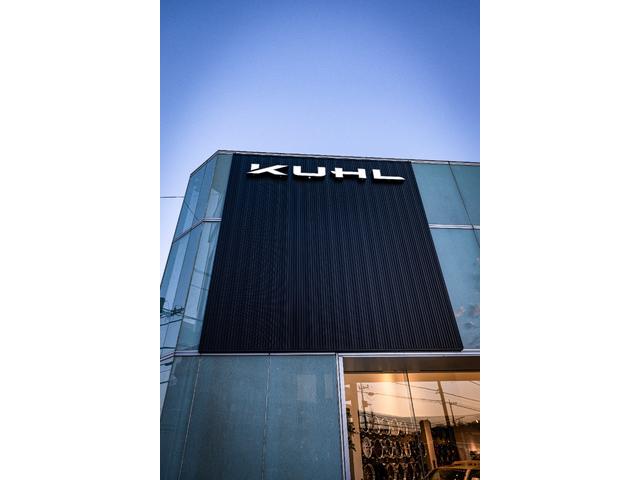 ノア Ｓ－Ｚ　ＫＵＨＬフルコンプリート／ＡＩＲＦＯＲＣＥエアサス／ヴェルズＤＤＲ１９インチＡＷ／ＫＵＨＬ４本出しマフラー／リアアクスル加工／ＬＥＤヘッドライト／モデリスタフロントグリルＬＥＤ付／フリップダウン（53枚目）