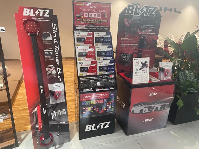 ノア Ｓ－Ｚ　ＫＵＨＬフルコンプリート／ＡＩＲＦＯＲＣＥエアサス／ヴェルズＤＤＲ１９インチＡＷ／ＫＵＨＬ４本出しマフラー／リアアクスル加工／ＬＥＤヘッドライト／モデリスタフロントグリルＬＥＤ付／フリップダウン（80枚目）