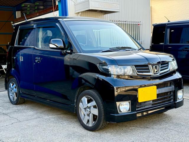 弊社特選車となります！問い合わせの多い車両となっっておりますのでお早めにお問い合わせください！