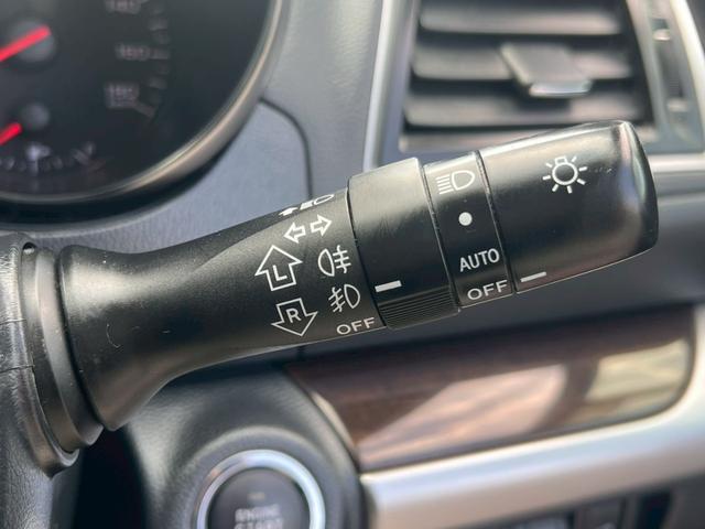 レガシィアウトバック 　純正ＳＤナビ　ワンセグＴＶ　ＣＤ／ＤＶＤ再生　Ｂｌｕｅｔｏｏｔｈ　バックカメラ　ＥＴＣ　コーナーセンサー　ＬＥＤヘッドライト　パワーシート　アイサイト　レーンキープアシスト　クルコン（27枚目）