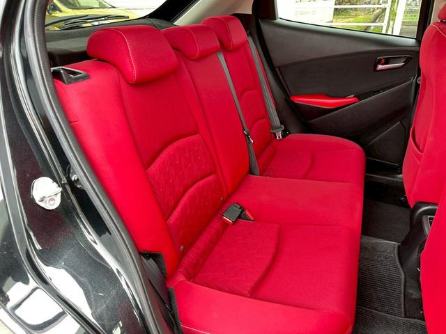 デミオ ＸＤ　ミッドセンチュリー　メーカーナビ　フルセグＴＶ　バックカメラ　ＥＴＣ　ＣＤ　ＤＶＤ　Ｂｌｕｅｔｏｏｔｈ　シートヒーター　ＬＥＤライト　純正１６インチアルミ（7枚目）