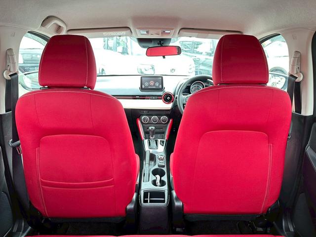 デミオ ＸＤ　ミッドセンチュリー　メーカーナビ　フルセグＴＶ　バックカメラ　ＥＴＣ　ＣＤ　ＤＶＤ　Ｂｌｕｅｔｏｏｔｈ　シートヒーター　ＬＥＤライト　純正１６インチアルミ（8枚目）