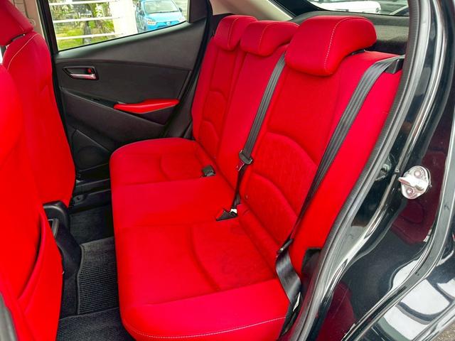 デミオ ＸＤ　ミッドセンチュリー　メーカーナビ　フルセグＴＶ　バックカメラ　ＥＴＣ　ＣＤ　ＤＶＤ　Ｂｌｕｅｔｏｏｔｈ　シートヒーター　ＬＥＤライト　純正１６インチアルミ（9枚目）