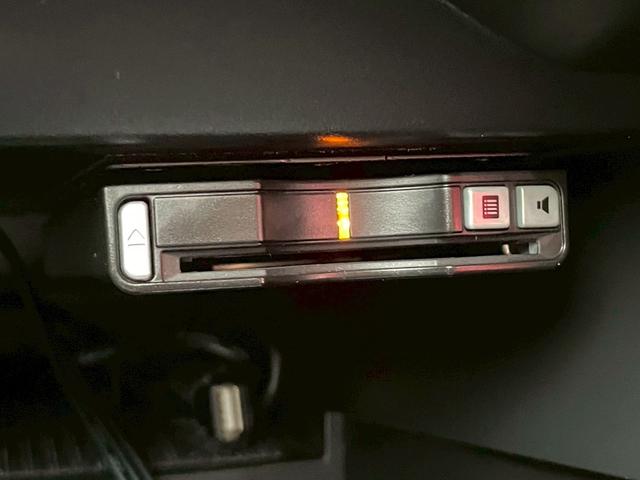 ノート メダリスト 純正SDナビ フルセグTV 全周囲カメラ LEDヘッドライト ドライブレコーダー 衝突軽減ブレーキー レーンキープアシスト ハーフレザーシート 純正15インチアルミホイール(29枚目)