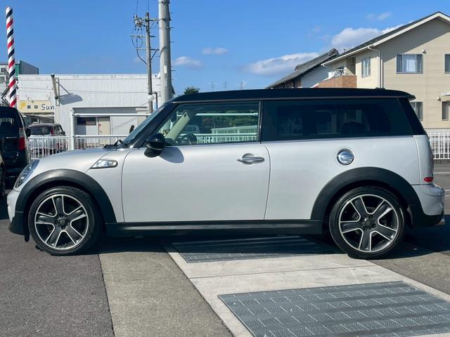 ＭＩＮＩ クーパーＳ　クラブマン　ＣＤ再生　ＥＴＣ　ＨＩＤヘッドライト　フロントフォグランプ　キーレス　ハーフレザーシート　純正１７インチアルミホイール（4枚目）
