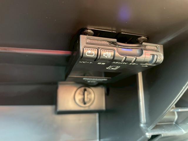 ＭＩＮＩ クーパーＳ　クラブマン　ＣＤ再生　ＥＴＣ　ＨＩＤヘッドライト　フロントフォグランプ　キーレス　ハーフレザーシート　純正１７インチアルミホイール（25枚目）