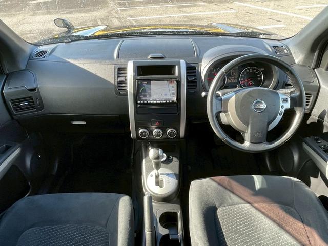 エクストレイル ２０ＧＴ　純正ＨＤＤナビ　フルセグＴＶ　ＣＤ／ＤＶＤ再生　Ｂｌｕｅｔｏｏｔｈ　　バックカメラ　ＨＩＤヘッドライト　キーレス　ドライブレコーダー　クルーズコントロール　純正１８インチアルミホイール　４ＷＤ（3枚目）