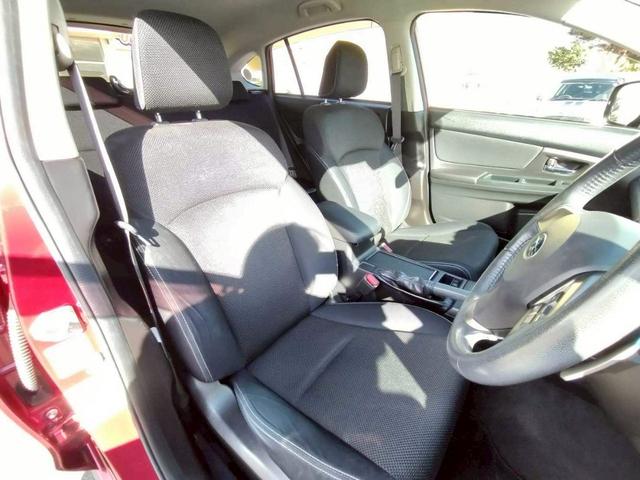 ＸＶ ２．０ｉ－Ｌ　アイサイト　ＳＤナビ　フルセグＴＶ　ＣＤ／ＤＶＤ再生　Ｂｌｕｅｔｏｏｔｈ　バックカメラ　ＥＴＣ　ＨＩＤヘッドライト　パワーシート　アイサイト　車線逸脱防止警報　クルーズコントロール　純正アルミホイール（6枚目）