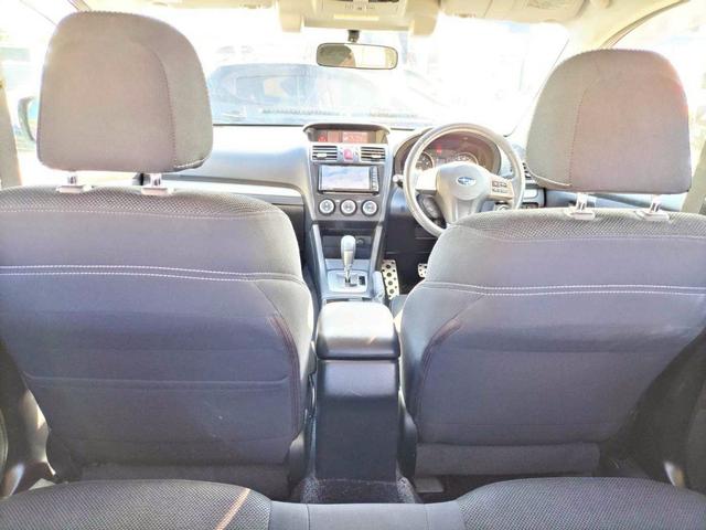 ＸＶ ２．０ｉ－Ｌ　アイサイト　ＳＤナビ　フルセグＴＶ　ＣＤ／ＤＶＤ再生　Ｂｌｕｅｔｏｏｔｈ　バックカメラ　ＥＴＣ　ＨＩＤヘッドライト　パワーシート　アイサイト　車線逸脱防止警報　クルーズコントロール　純正アルミホイール（13枚目）