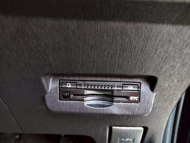 プリウスアルファ G 純正8インチナビ フルセグTV CD/DVD再生 Bluetooth ETC LEDヘッドライト オートライト フロントフォグランプ  クルーズコントロール 純正16インチアルミホイール(28枚目)