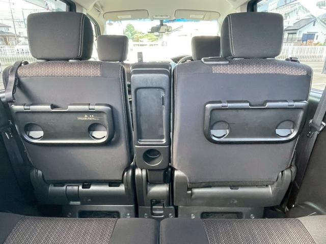 セレナ ハイウェイスター　Ｖセレクション＋セーフティ　ＳＨＶ　純正９インチナビ　フルセグＴＶ　Ｂｌｕｅｔｏｏｔｈ　フリップダウンモニター　ＥＴＣ　バックモニター　ＨＩＤヘッドライト　エマージェンシーブレーキ　車線逸脱防止警報　クルーズコントロール（18枚目）